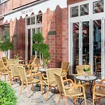 Nh酒店柏灵选帝侯大街店 酒店