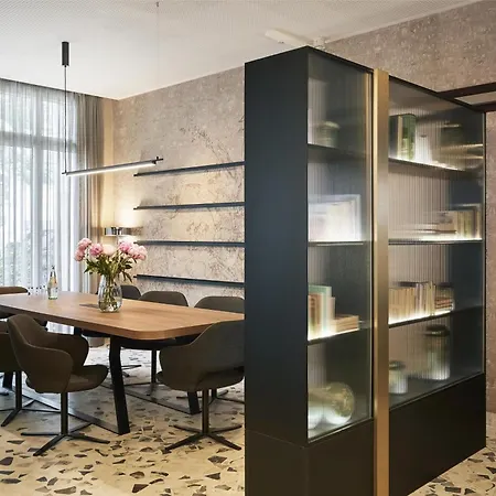 Nh Kurfuerstendamm Otel 4*