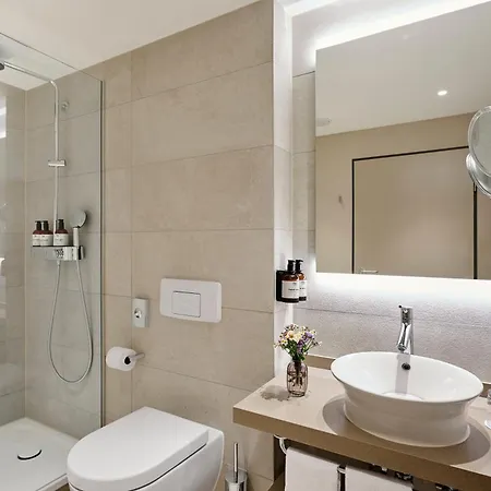 Hotel Nh Kurfuerstendamm 4*