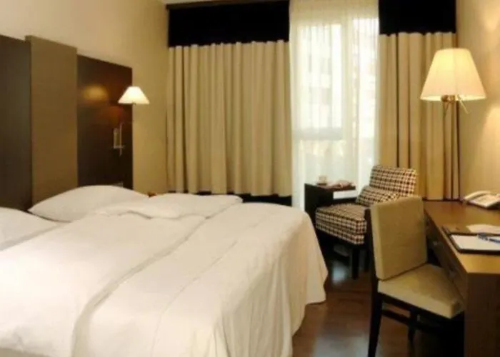 Hotel Nh Kurfuerstendamm 4*