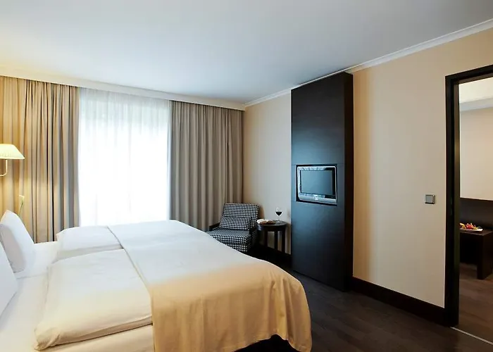 Hotel Nh Kurfuerstendamm 4*