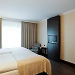 Hotel Nh Kurfuerstendamm 4*