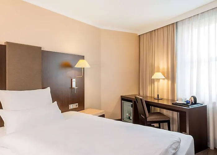 Nh Kurfuerstendamm Hotel 4*